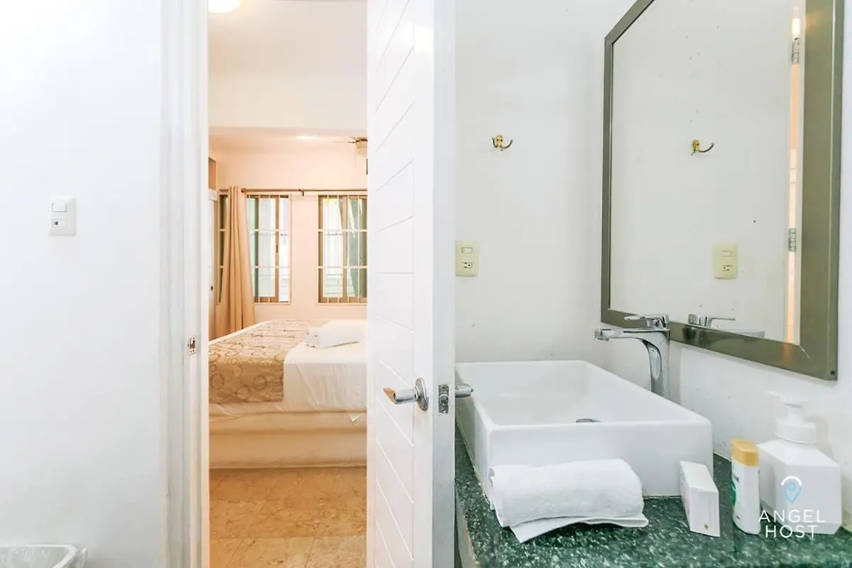Amazing Location Steps To Beach & Nightlife Playa del Carmen 0*,