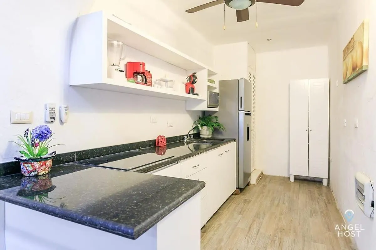 Amazing Location Steps To Beach & Nightlife Playa del Carmen Lejlighed